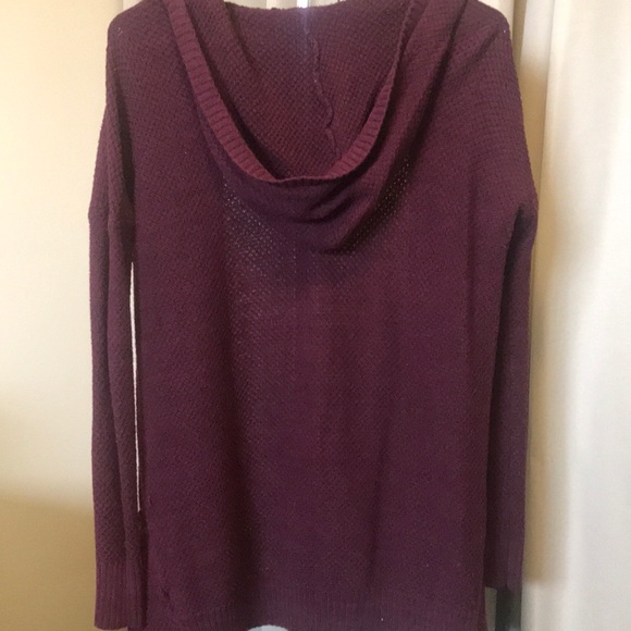American Eagle Burgundy Cardigan - Picture 2 of 3